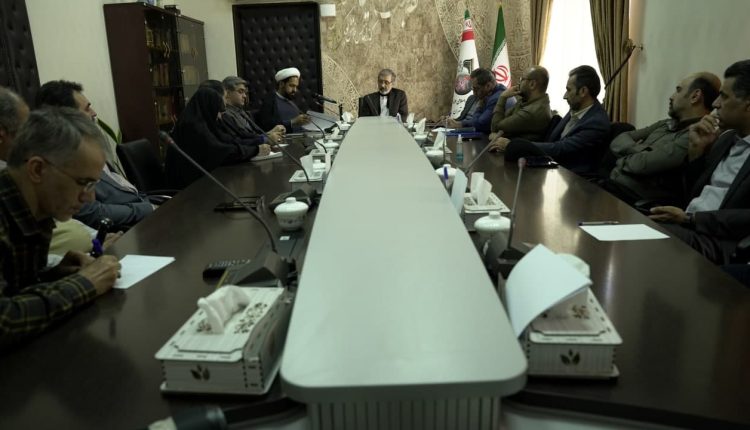 بررسی چالشها و راهکارهای سبک زندگی اسلامی ایرانی