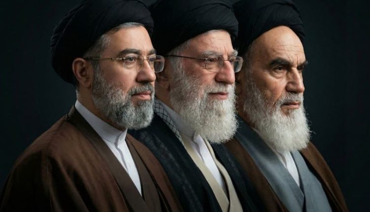 رهبر جدید انقلاب اسلامی توسط مجلس خبرگان رهبری تعیین و معرفی شد